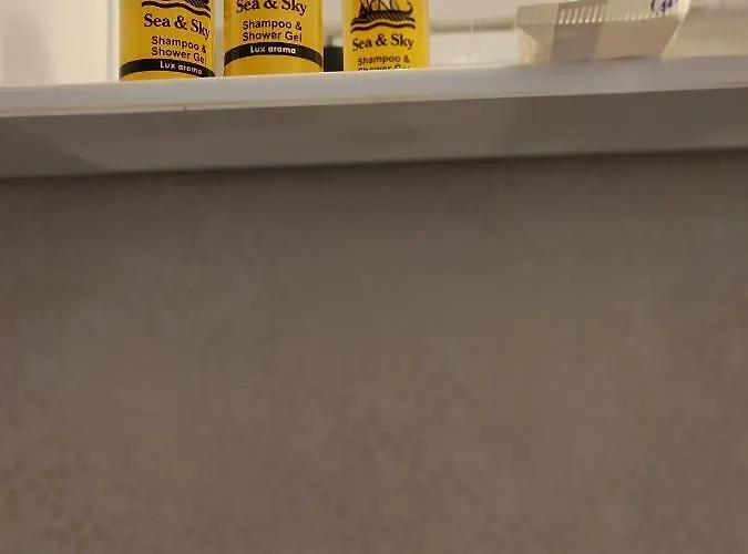 New Era 2 Apartamento Polychrono