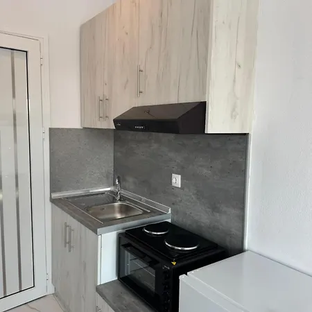 New Era 2 Appartement Polychrono