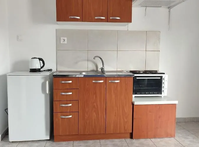 New Era 2 Apartament Polychrono